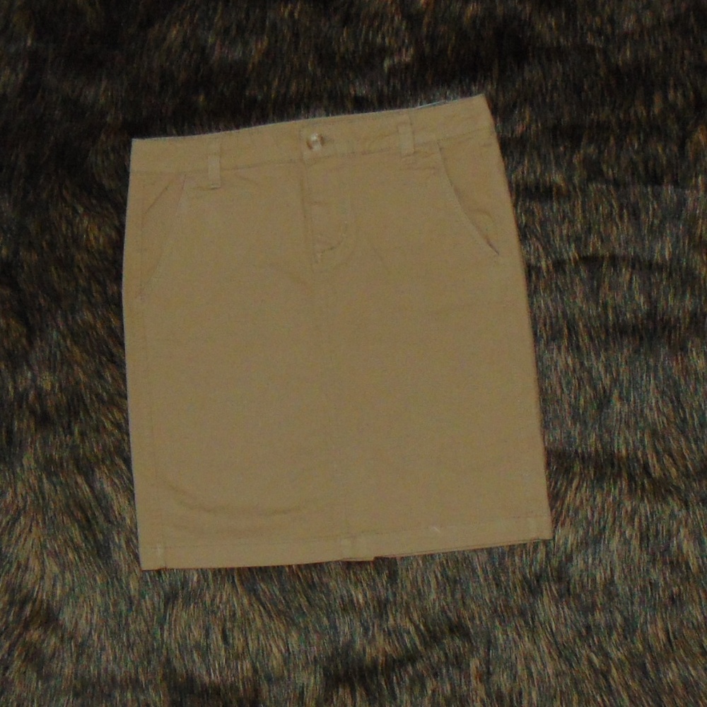 NWT Aeropostal Khaki Skirt (6)